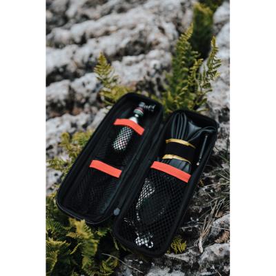 ELITE ELITE Flaschenbox Takuin Rainproof Schwarz-Rot 750 ml Produktbild 1